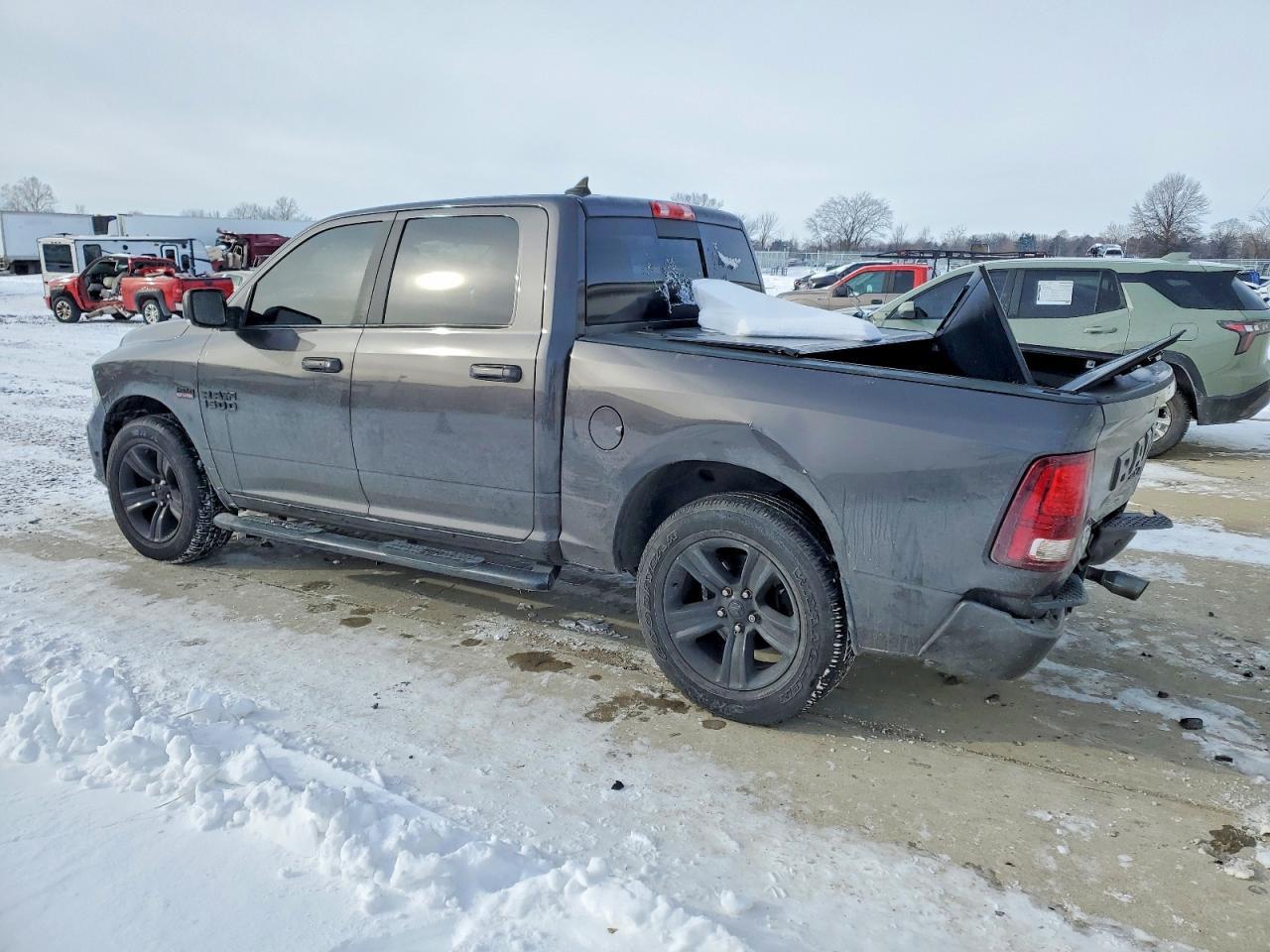 2018 Ram 1500 Sport - Фото 2