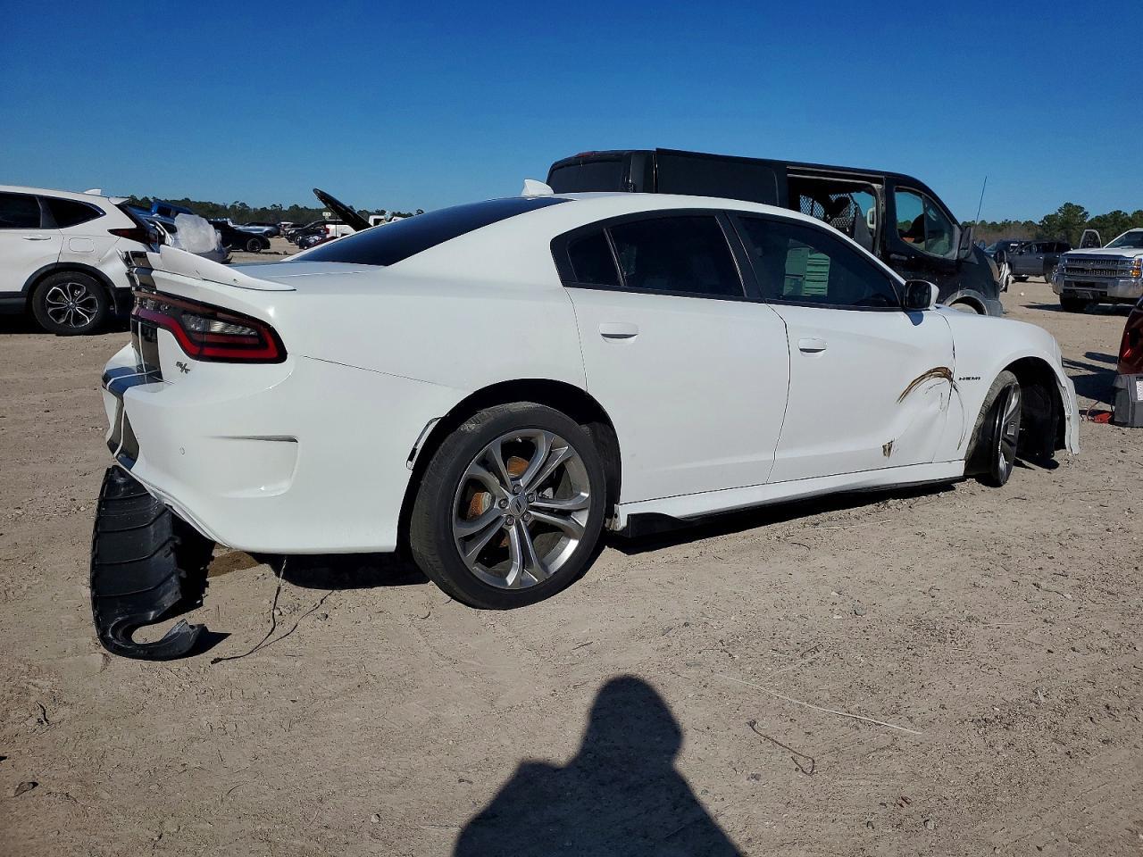 2022 Dodge Charger 4D 2Wd - Фото 3
