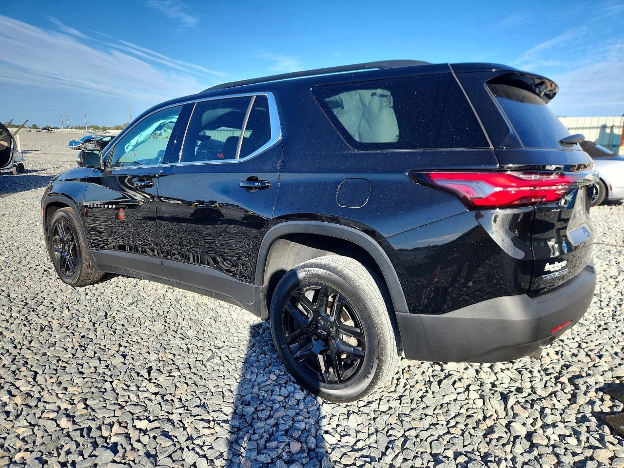 2022 Chevrolet Traverse Lt - Фото 2
