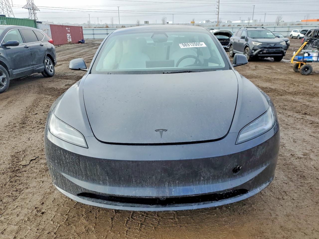 2026 Tesla Model 3 - Фото 5