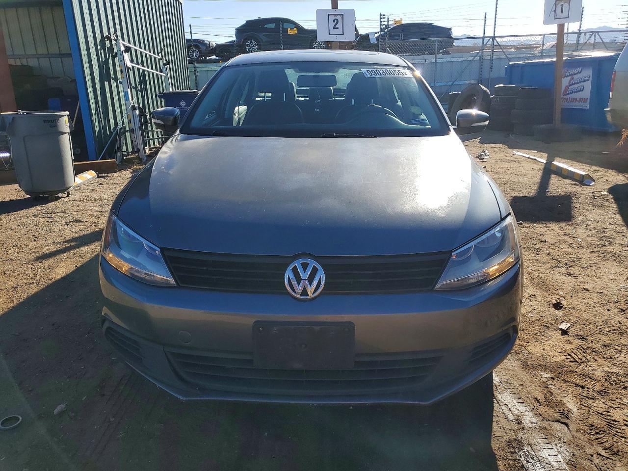 2012 Volkswagen Jetta - Image 5