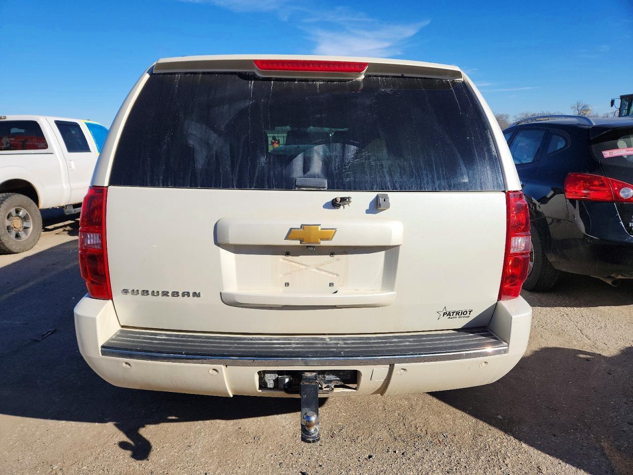 2014 Chevrolet Suburban K1500 Ltz - Image 6