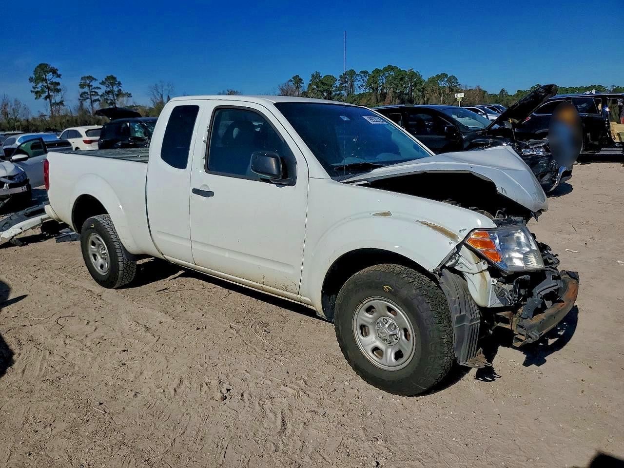2017 Nissan Frontier S - Фото 4