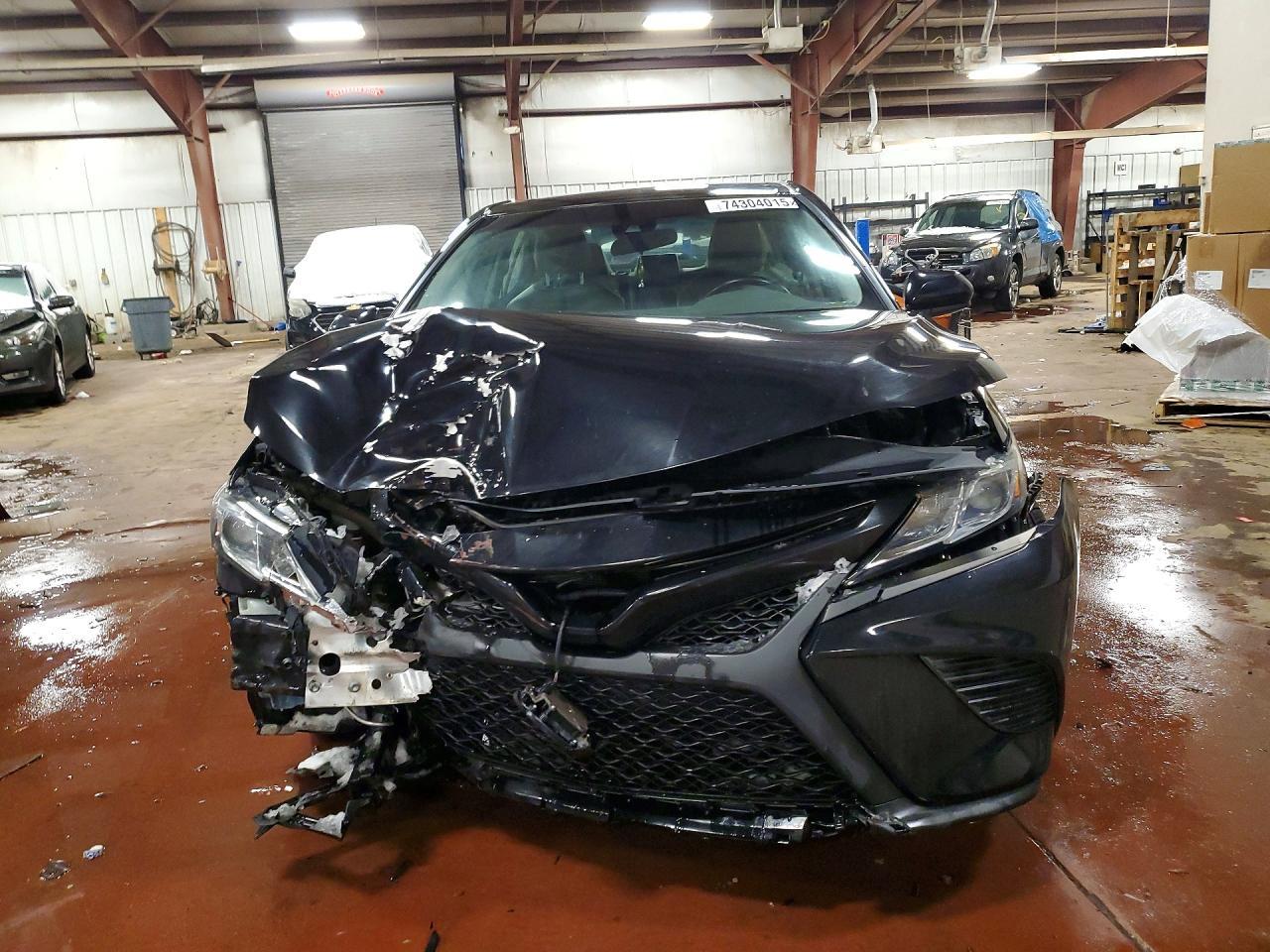 2020 Toyota Camry Se - Image 5