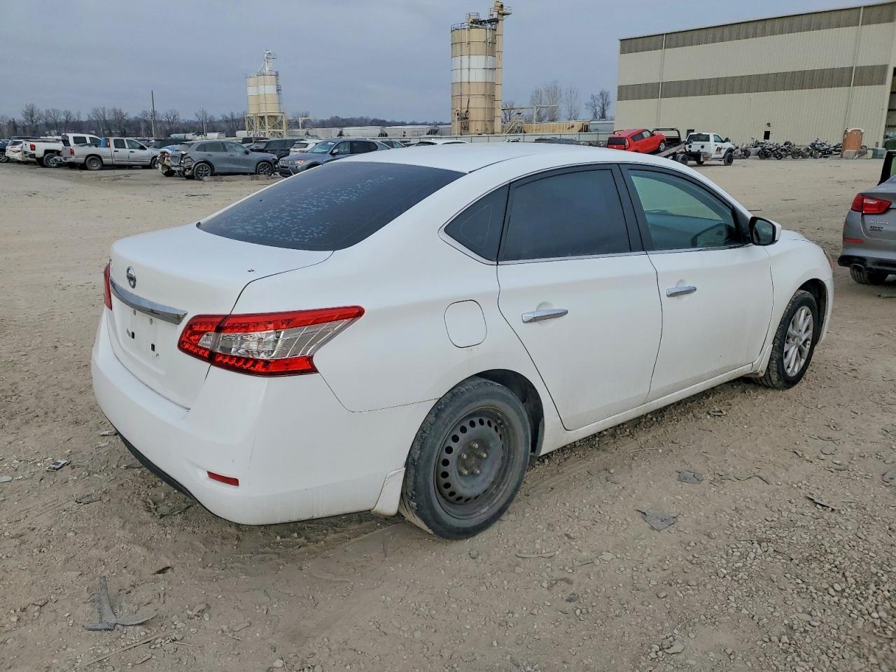 2015 Nissan Sentra S - Фото 3