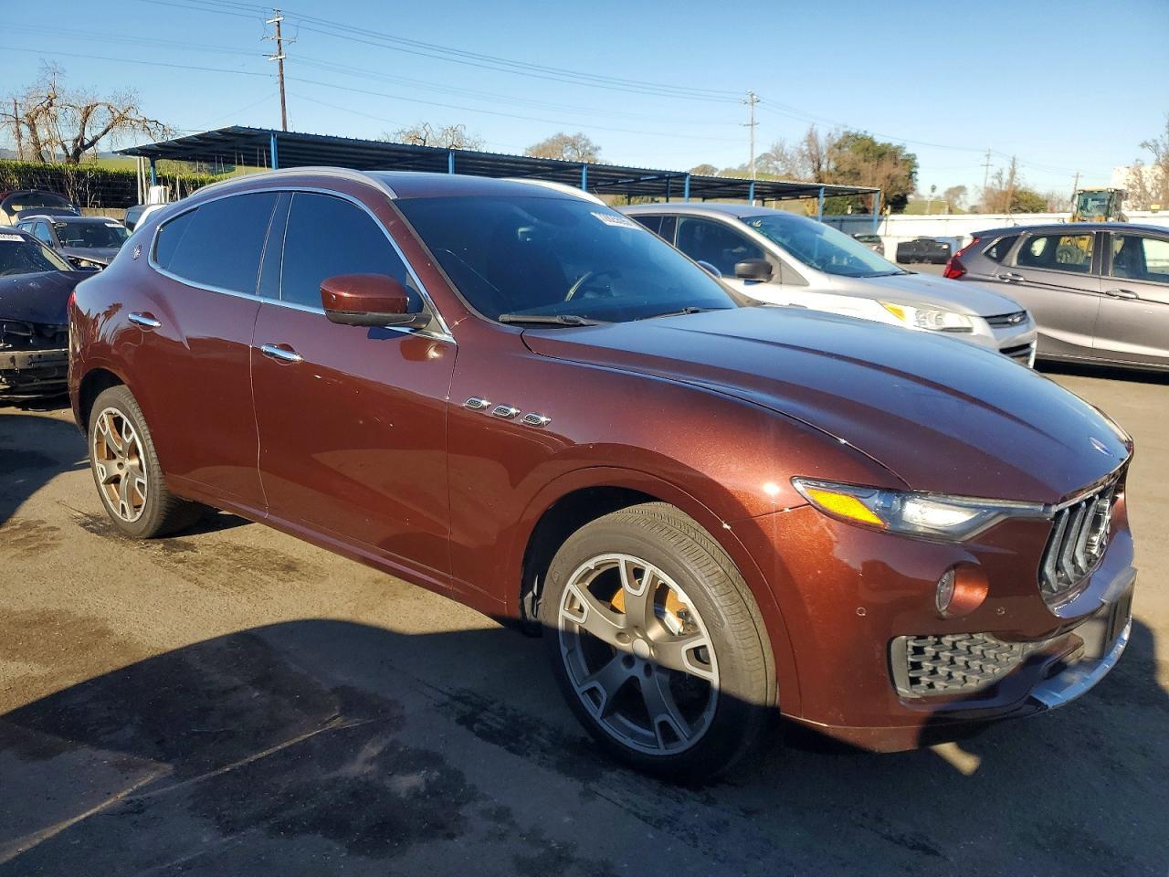 2017 Maserati Levante Luxury - Image 4