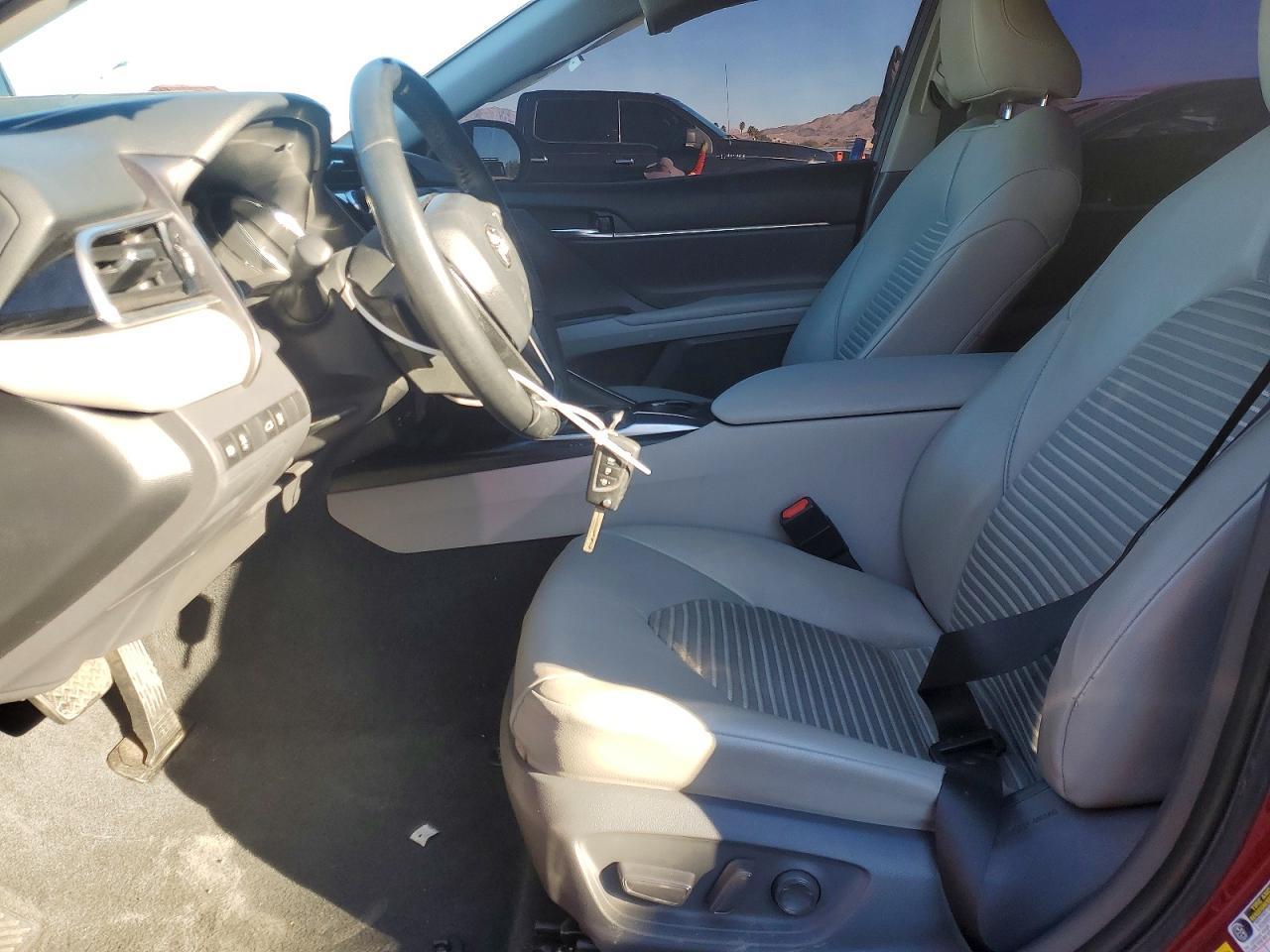 2018 Toyota Camry L - Image 7