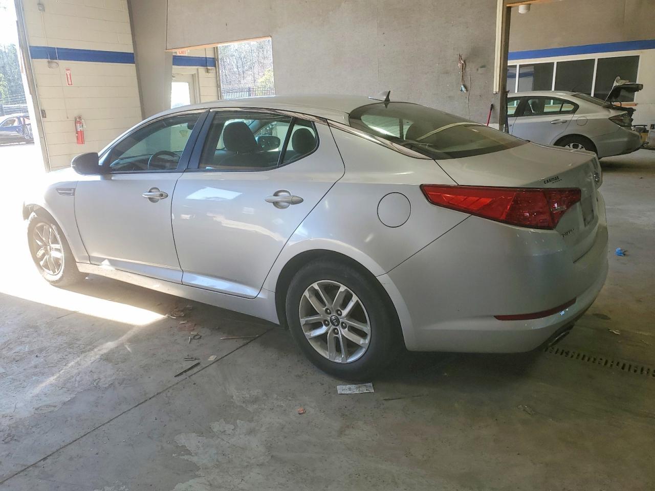 2011 Kia Optima Lx - Image 2