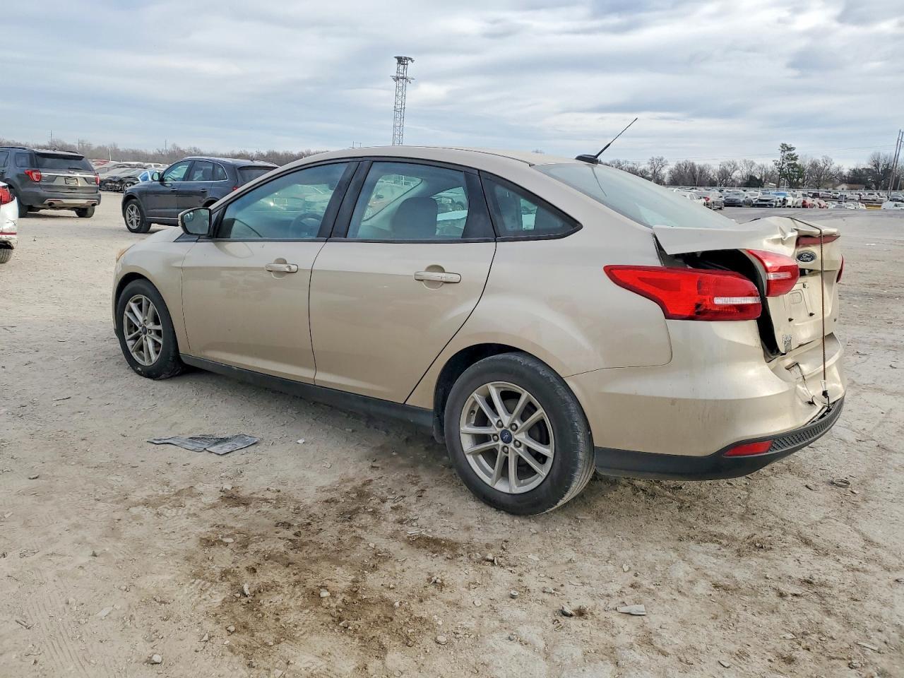 2017 Ford Focus Se - Фото 2