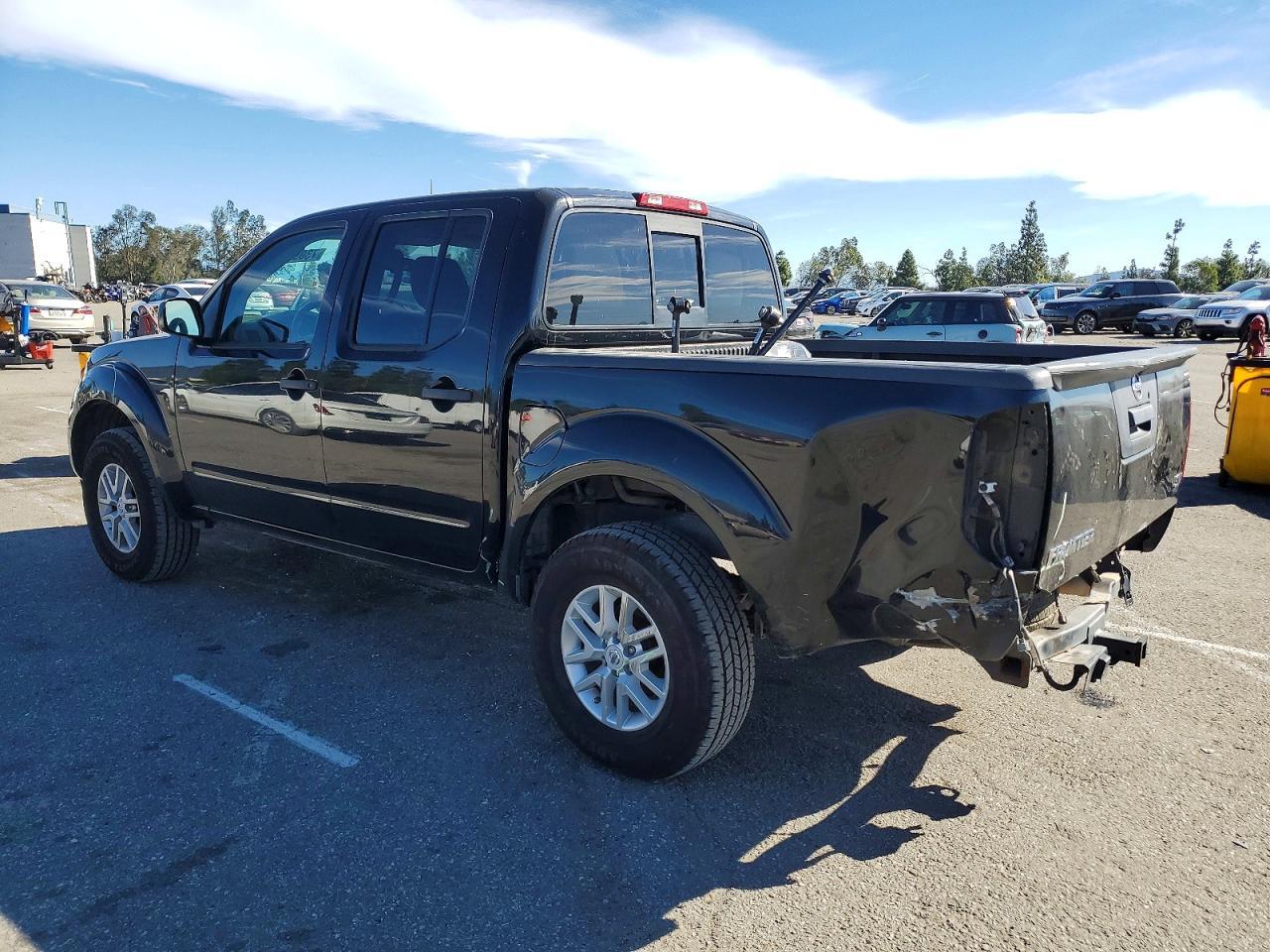 2019 Nissan Frontier Sv - Image 2