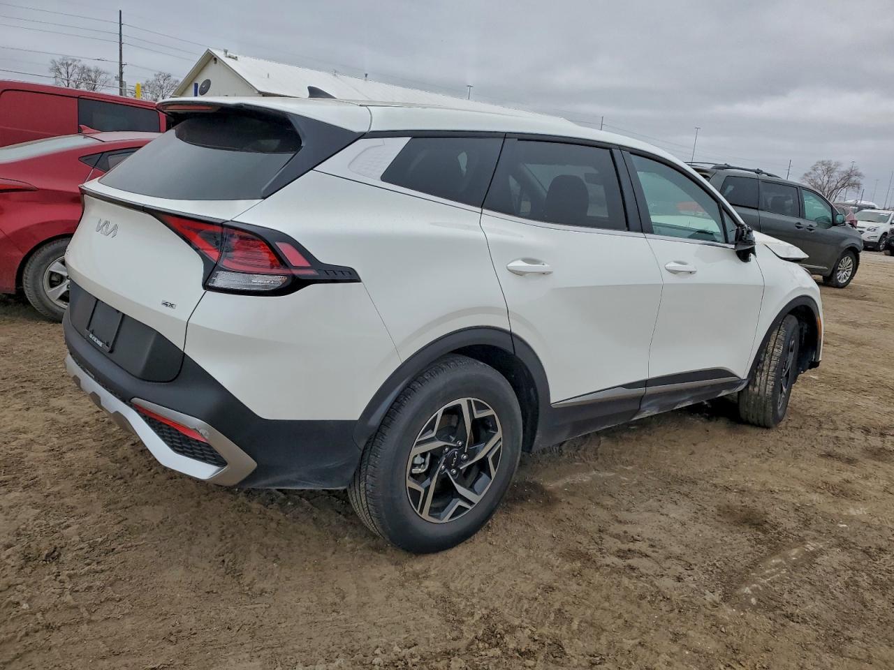 2025 Kia Sportage Lx - Image 3