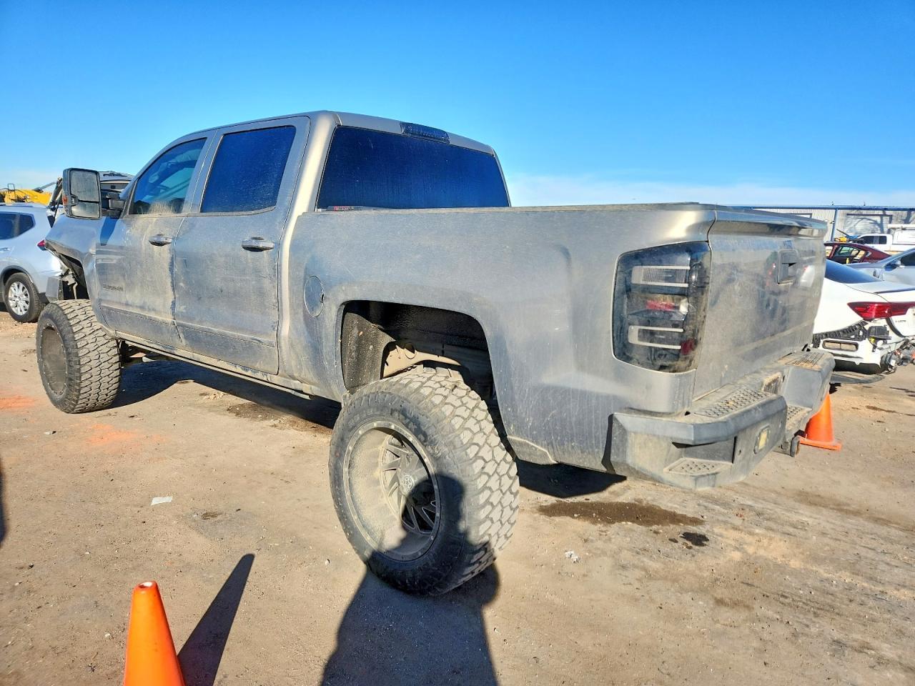 2017 Chevrolet Silverado K1500 Lt - Image 2