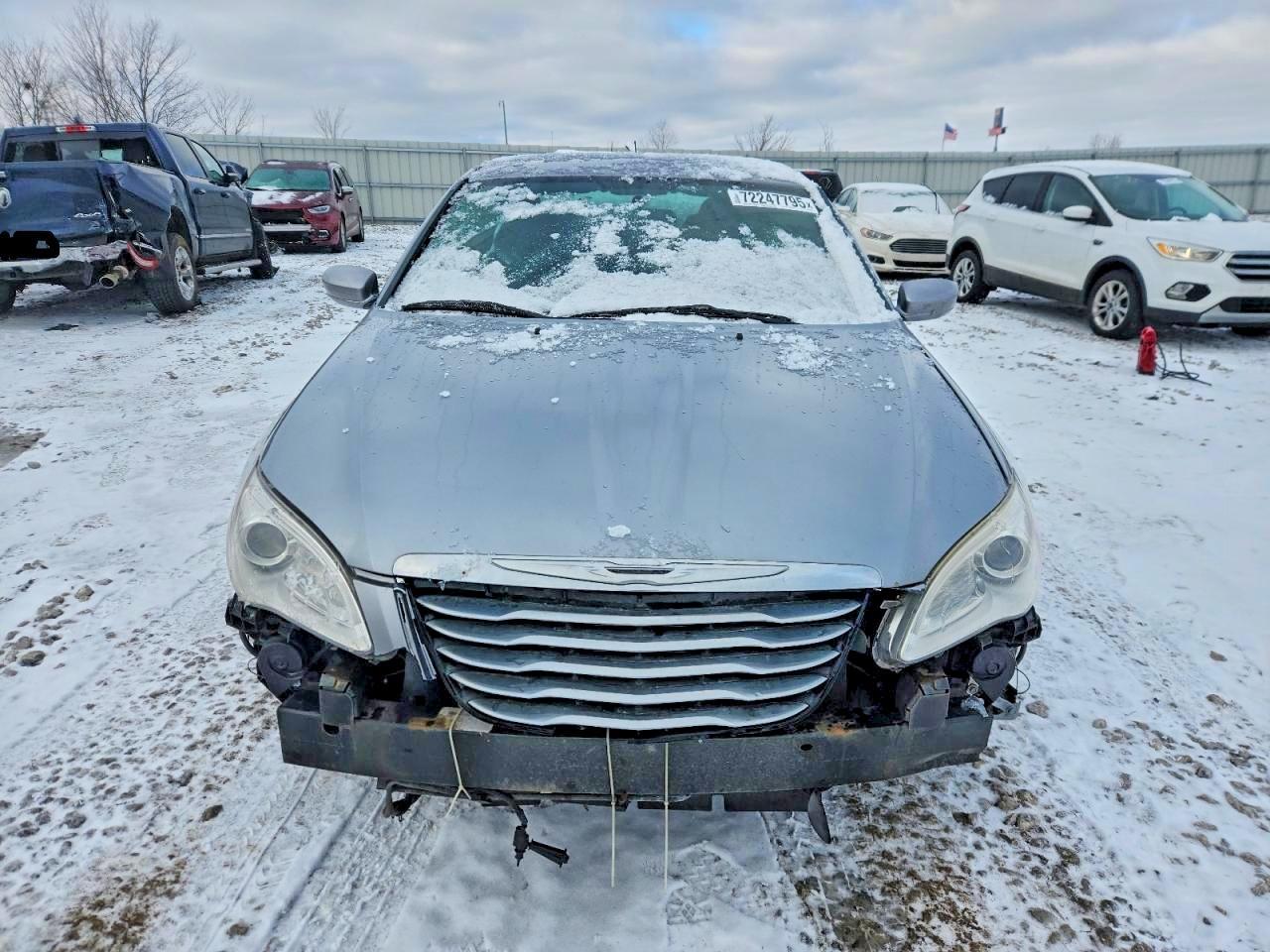 2014 Chrysler 200 Lx - Фото 5