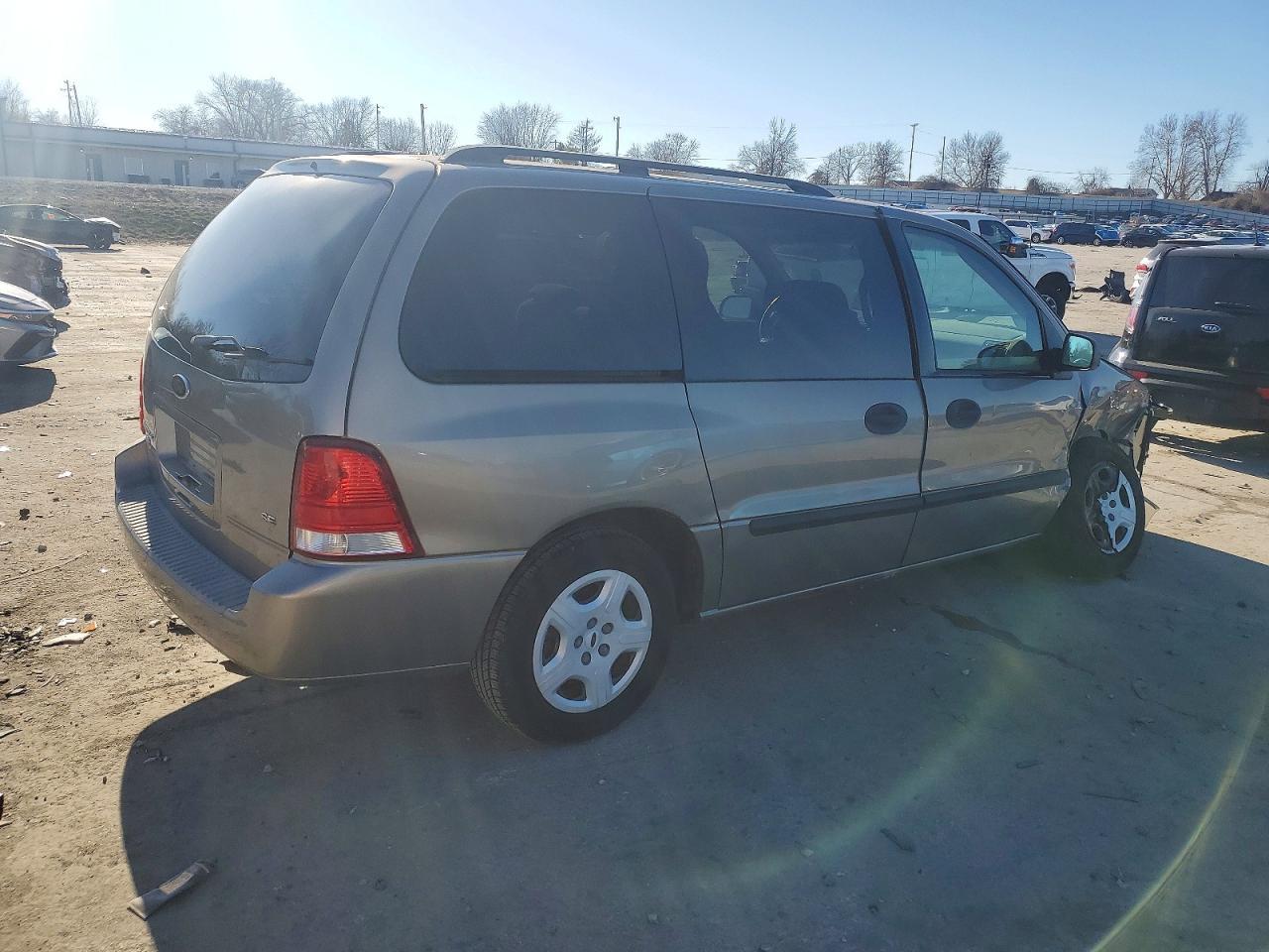 2005 Ford Freestar Se - Image 3