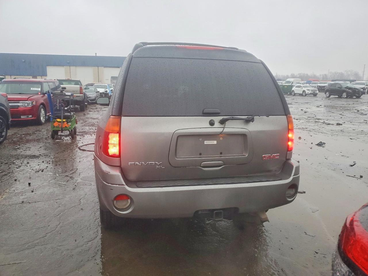 2006 GMC Envoy Xl - Image 6