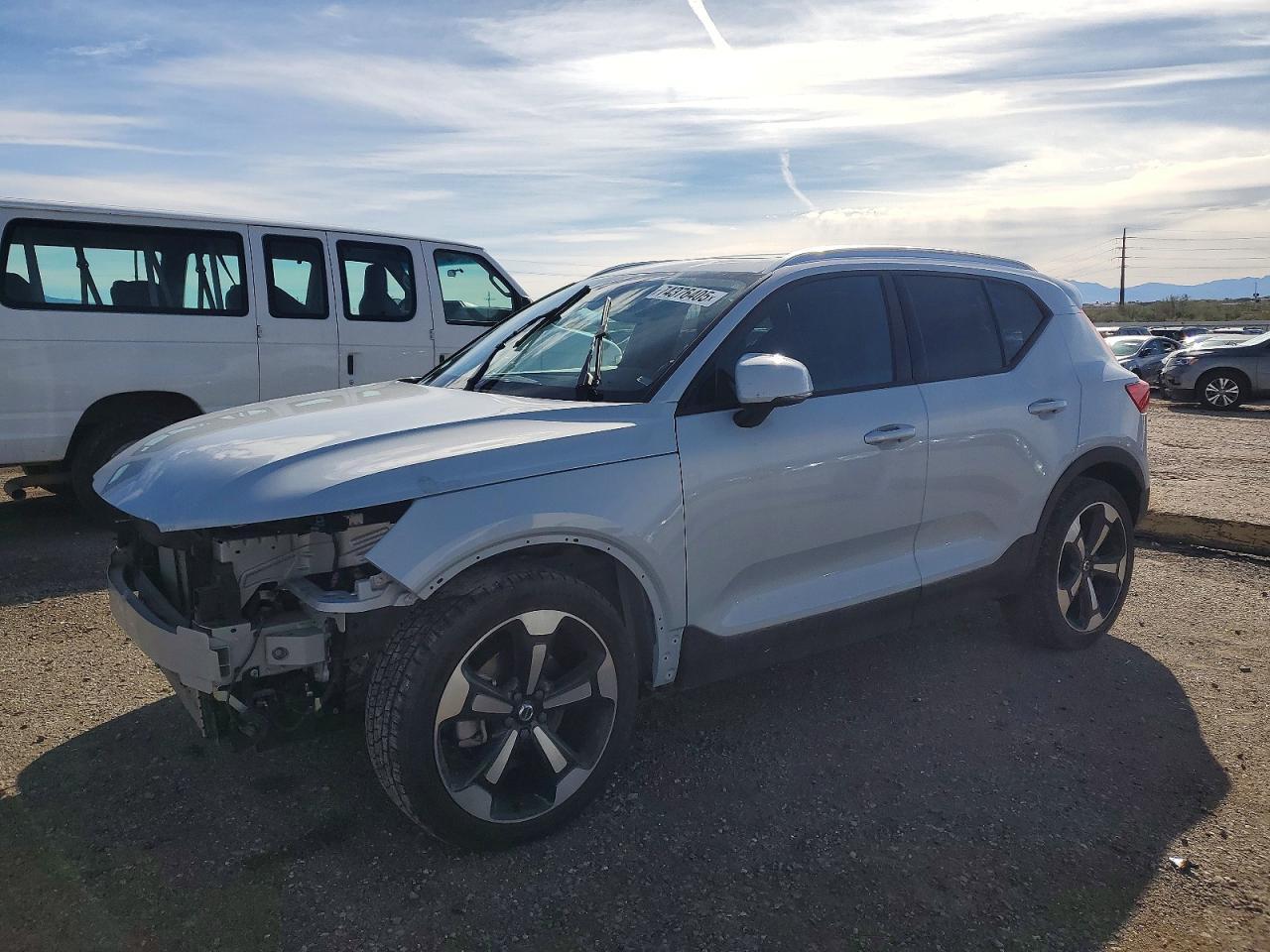 2020 Volvo Xc40 T5 Momentum
