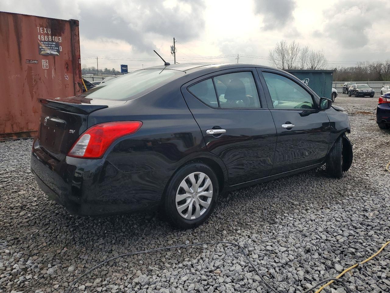 2019 Nissan Versa S - Image 3