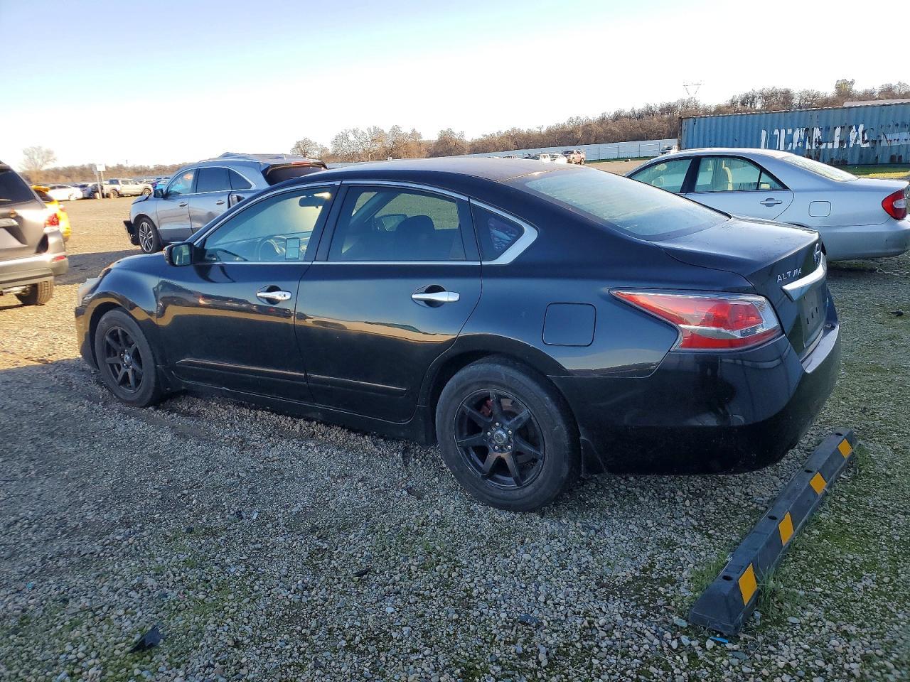 2014 Nissan Altima 2.5 - Фото 2