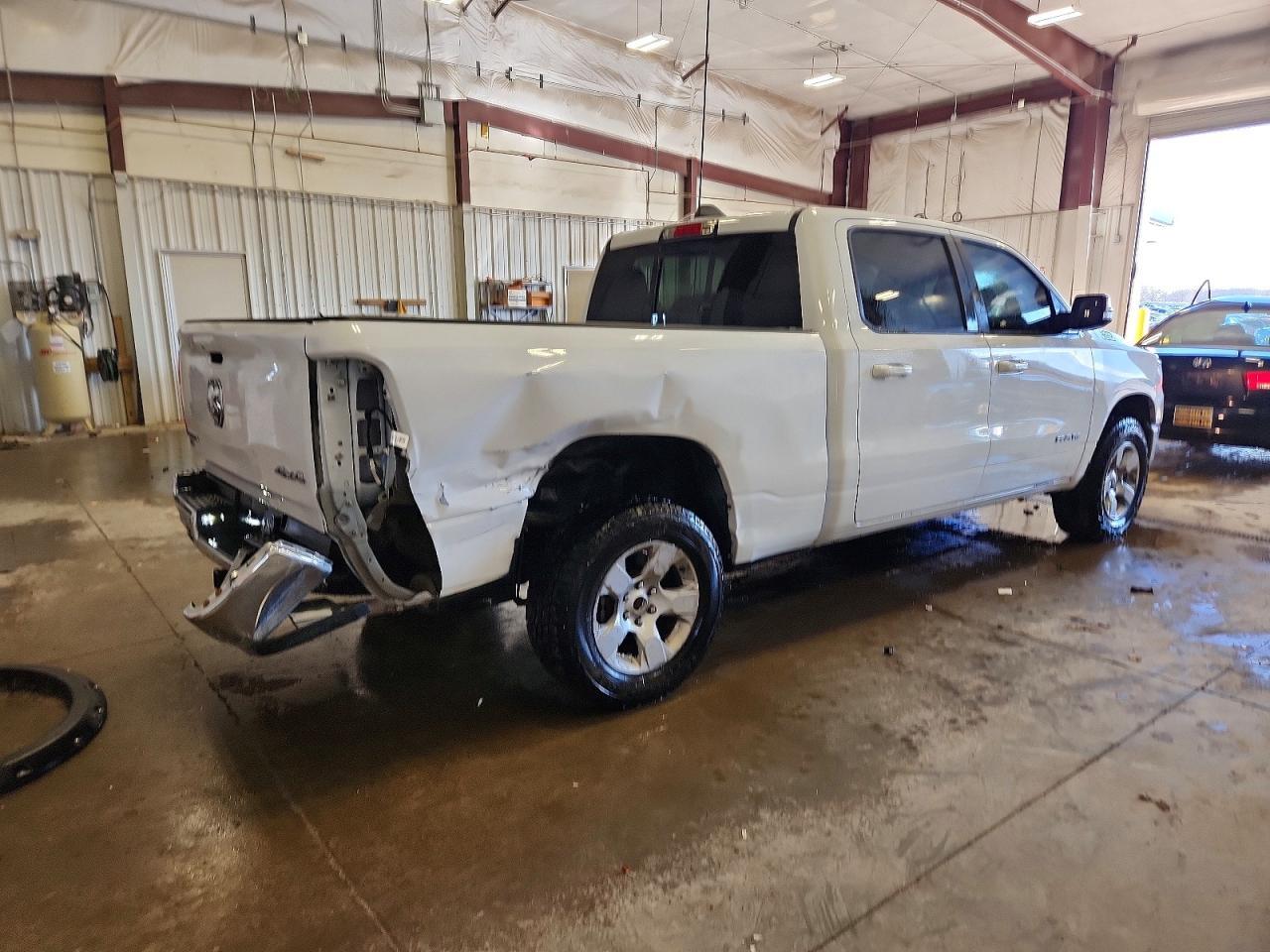 2021 Ram 1500 Big Horn - Фото 3