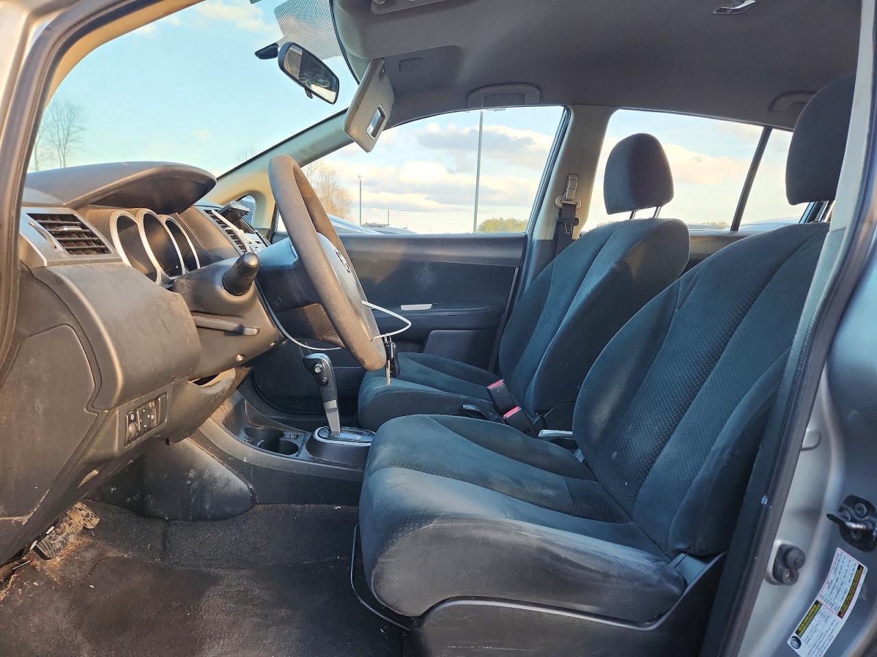 2011 Nissan Versa S - Image 7