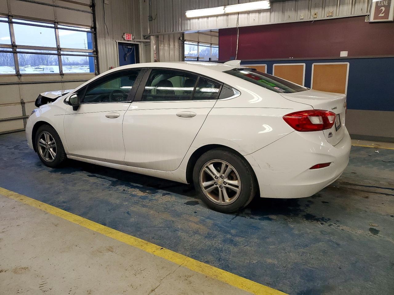 2016 Chevrolet Cruze Lt - Фото 2