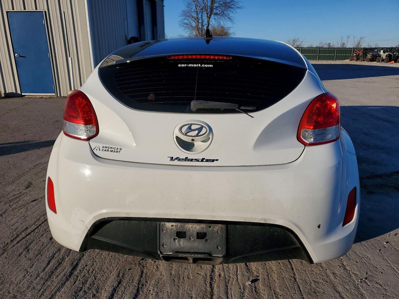 2016 Hyundai Veloster - Фото 6