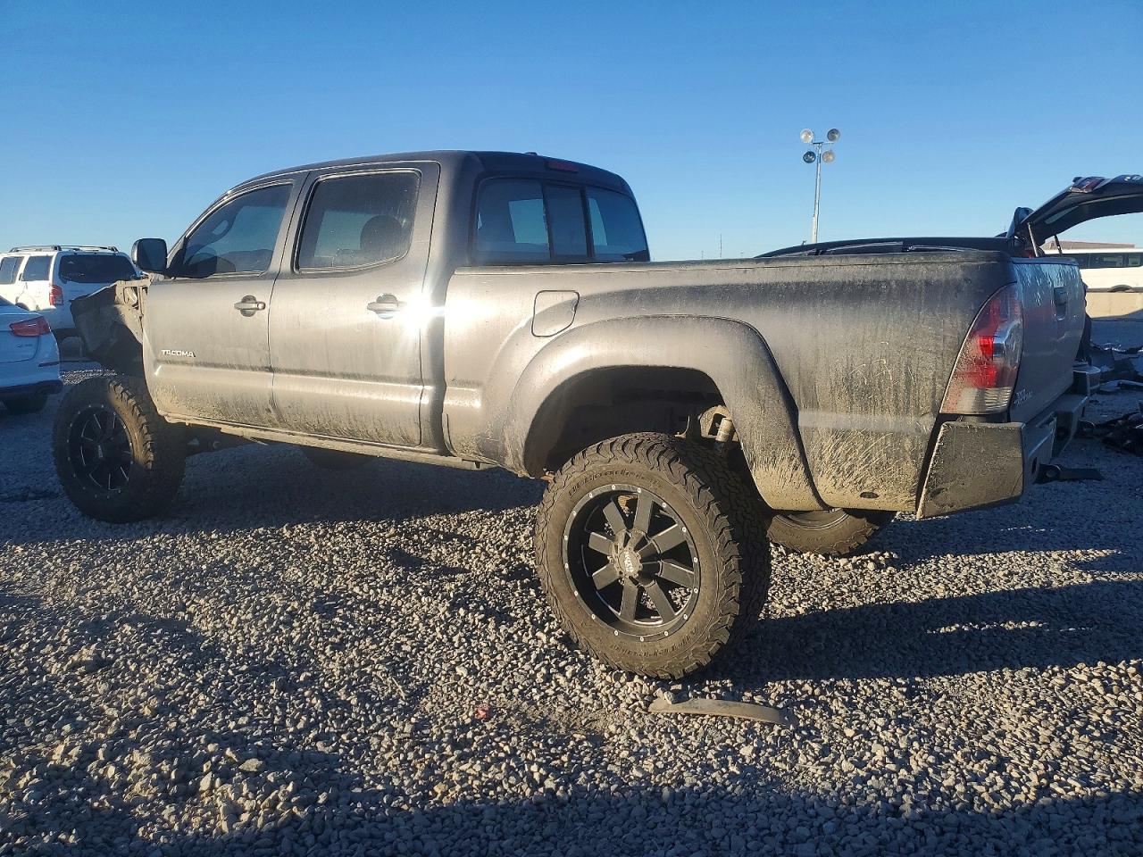 2010 Toyota Tacoma V6 - Image 2