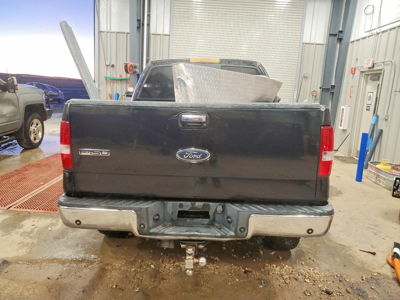 2004 Ford F150 Supercrew - Image 6