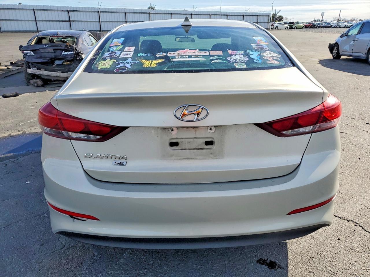 2017 Hyundai Elantra Se - Фото 6