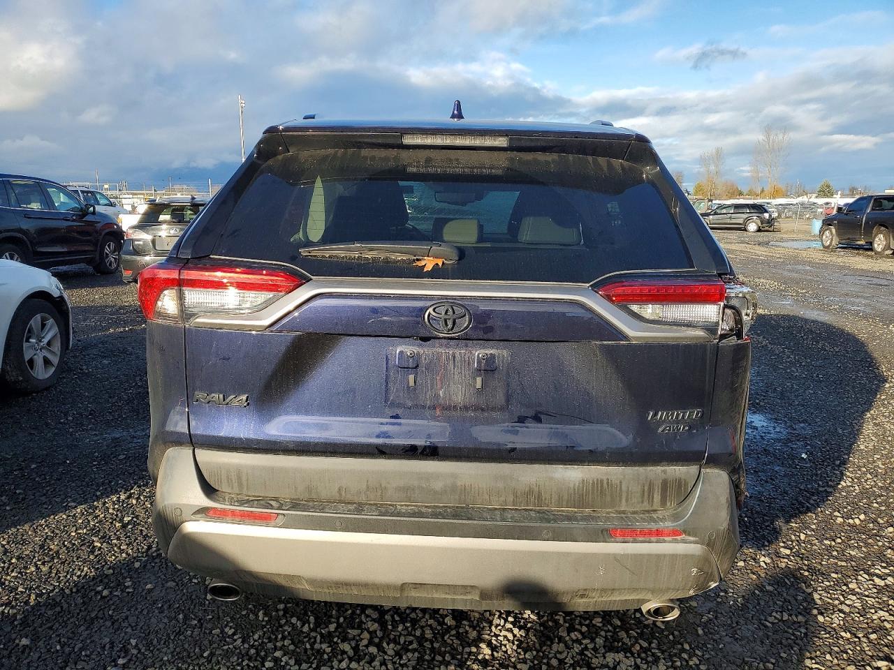 2025 Toyota Rav4 Limited - Фото 6