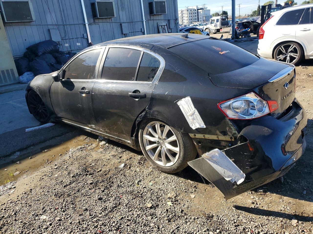 2013 Infiniti G37 Base - Фото 2