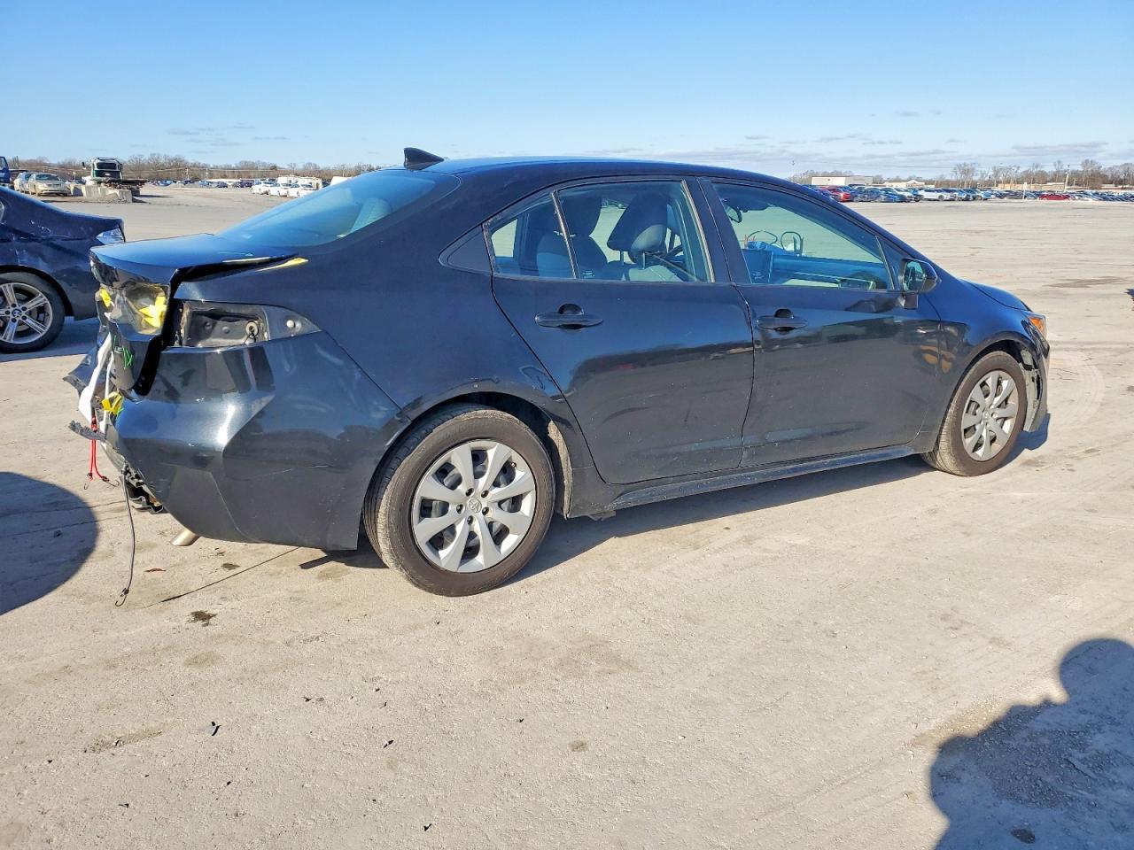 2021 Toyota Corolla Le - Фото 3