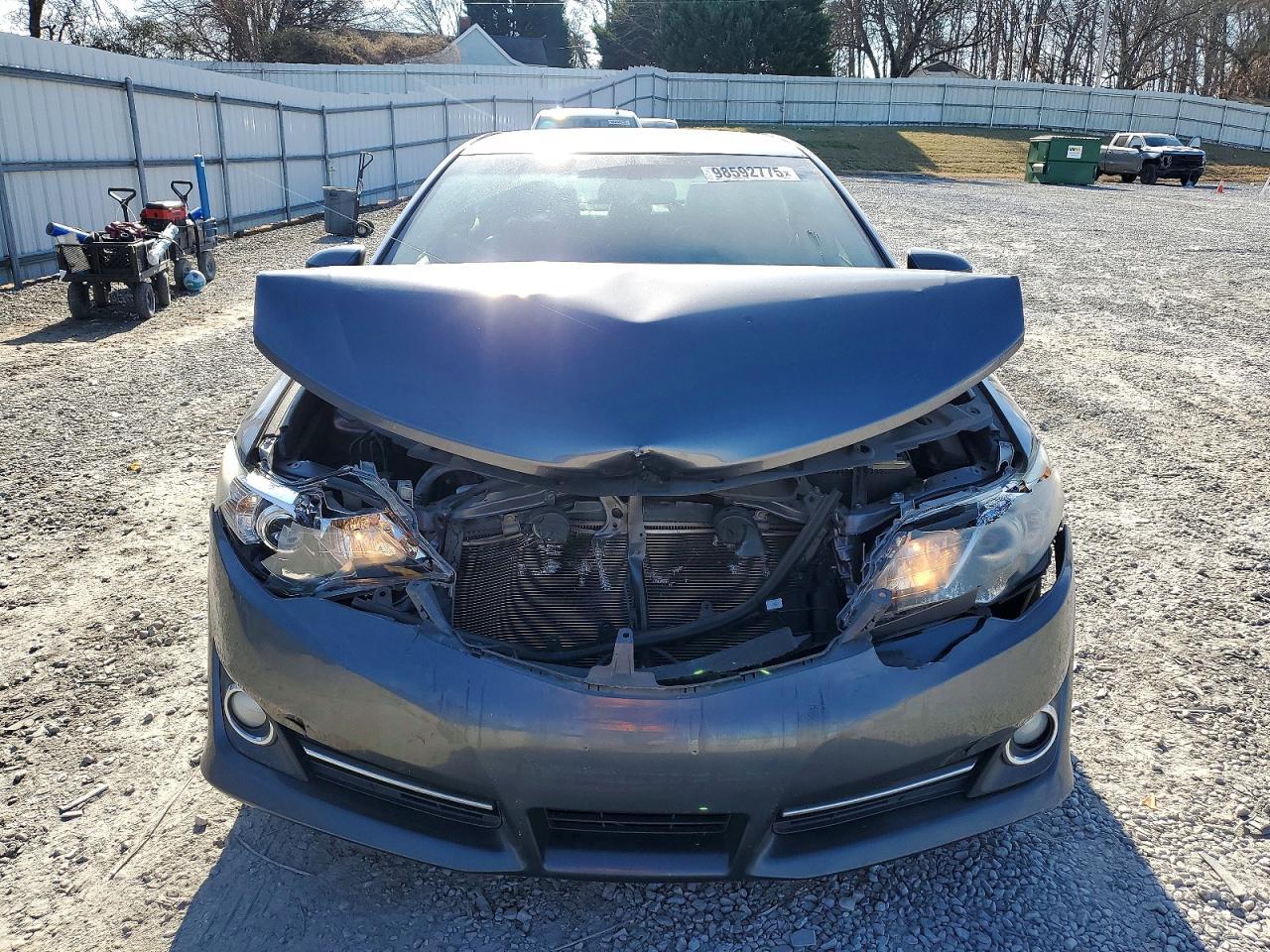 2014 Toyota Camry L - Фото 5