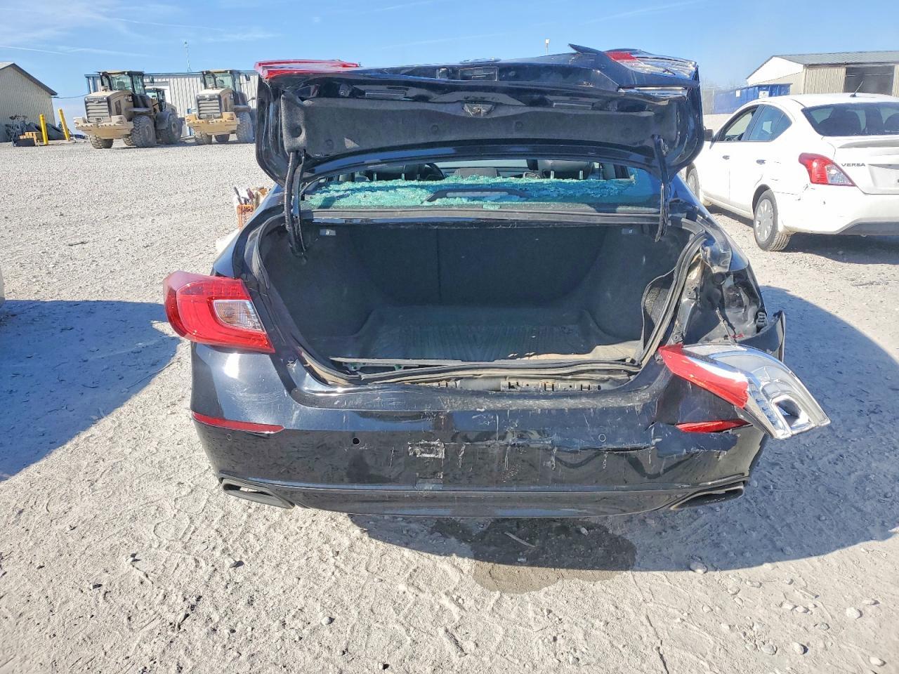 2018 Honda Accord Touring - Фото 6