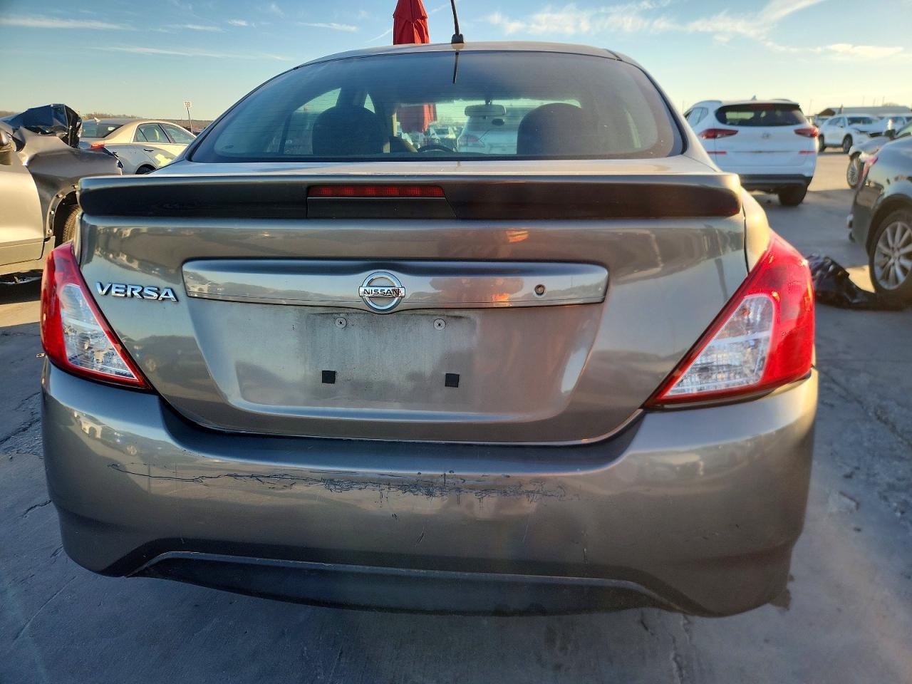 2016 Niss Versa 1.6 S Plus - Фото 6