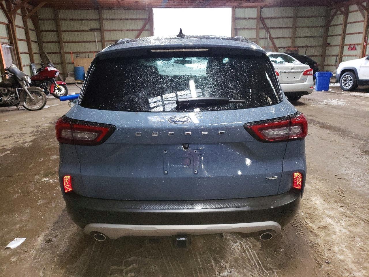 2025 Ford Escape - Image 6