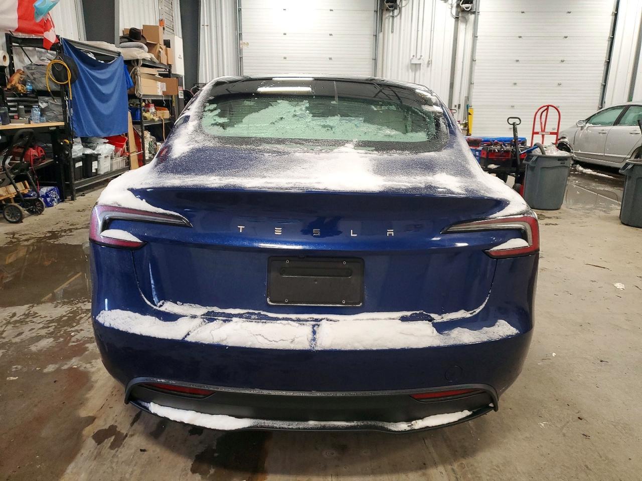 2024 Tesla Model 3 - Фото 6