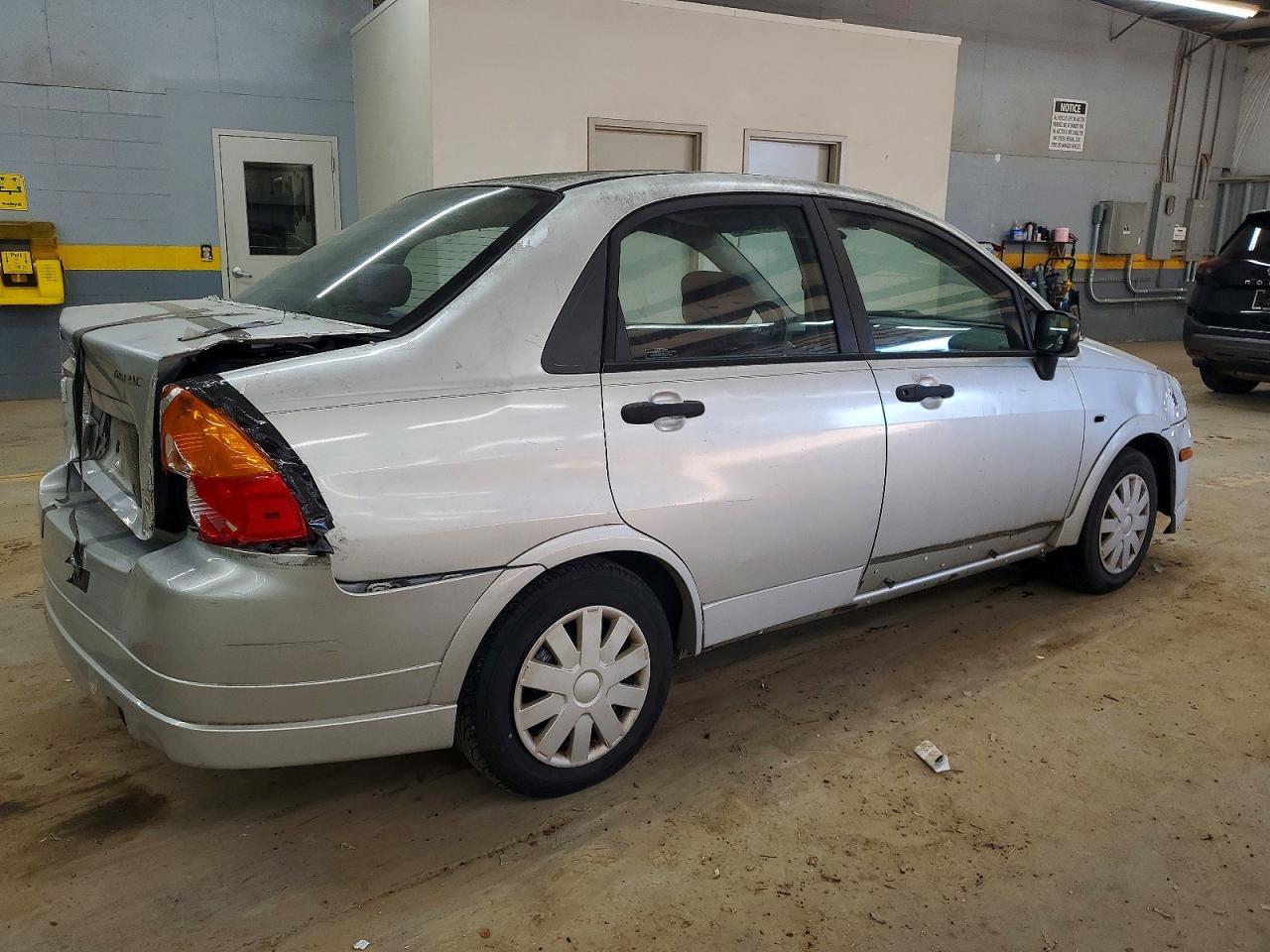 2002 Suzuki Aerio S - Фото 3