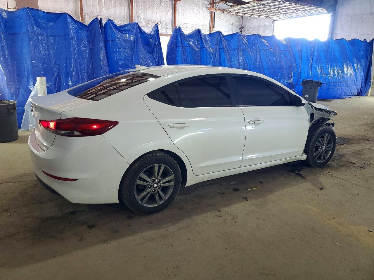 2018 Hyundai Elantra Sel - Фото 3