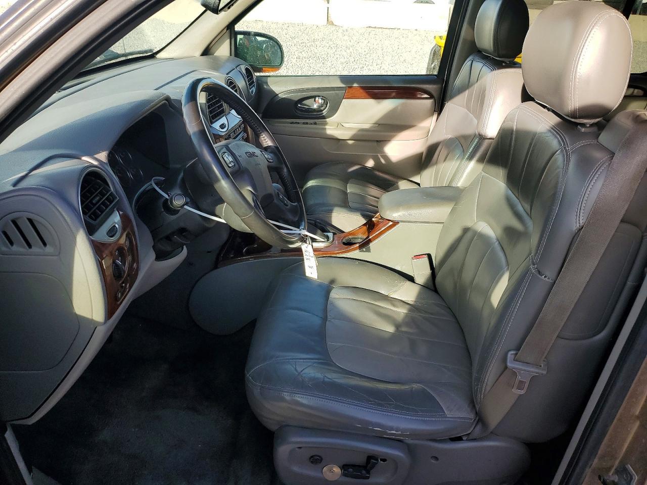 2003 GMC Envoy - Фото 7