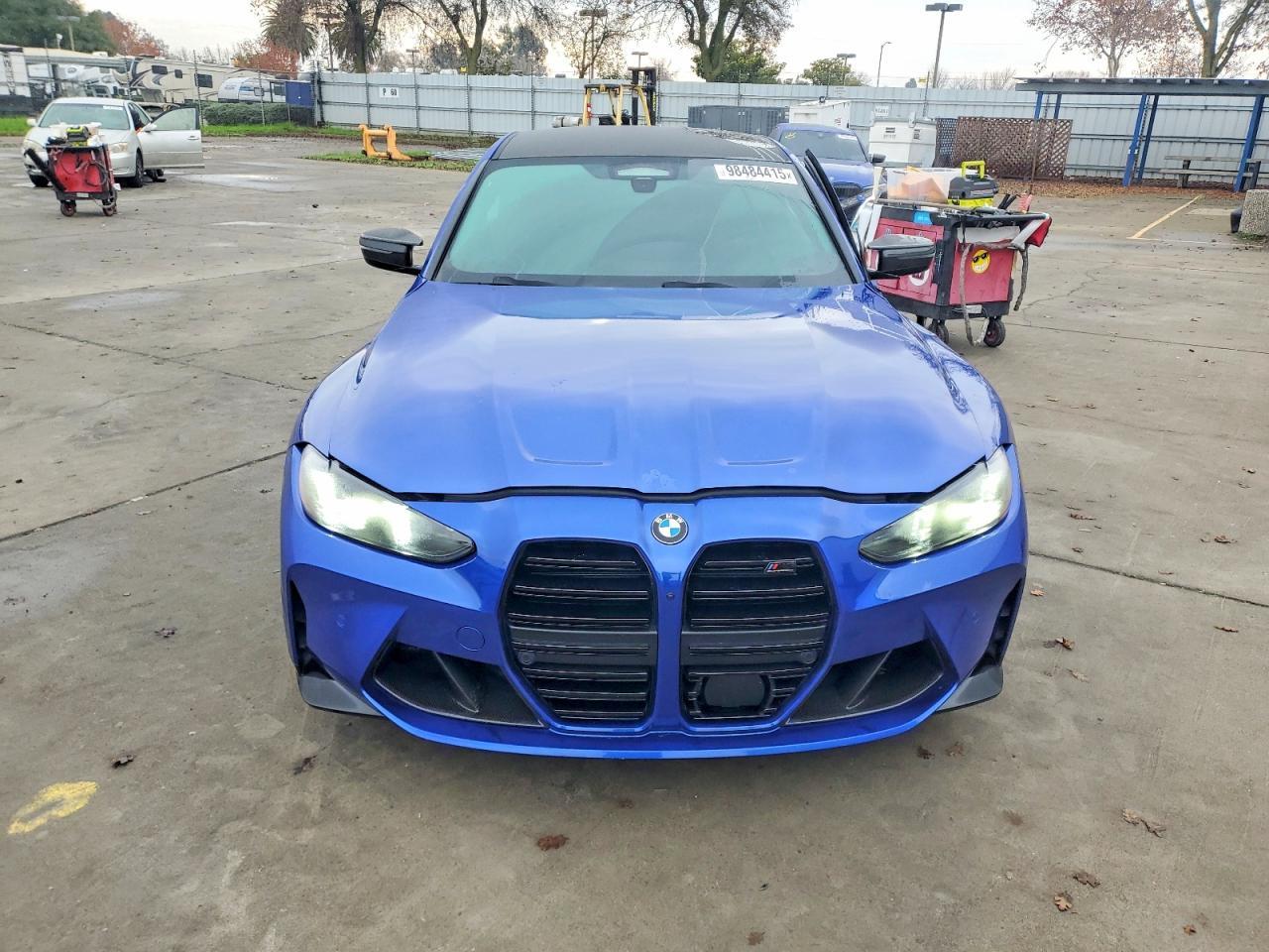 2025 BMW M3 Competition - Фото 5