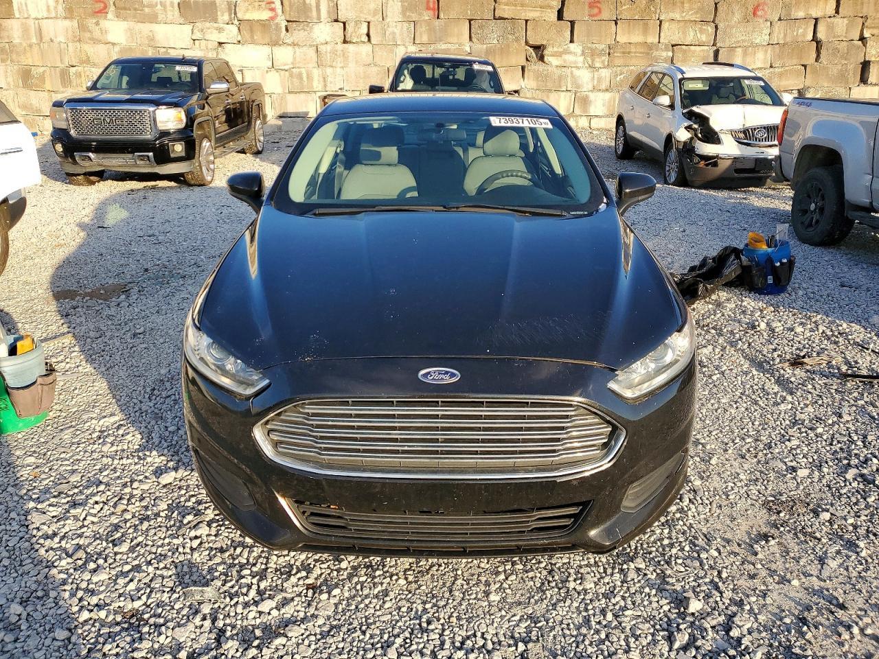 2015 Ford Fusion S - Фото 5