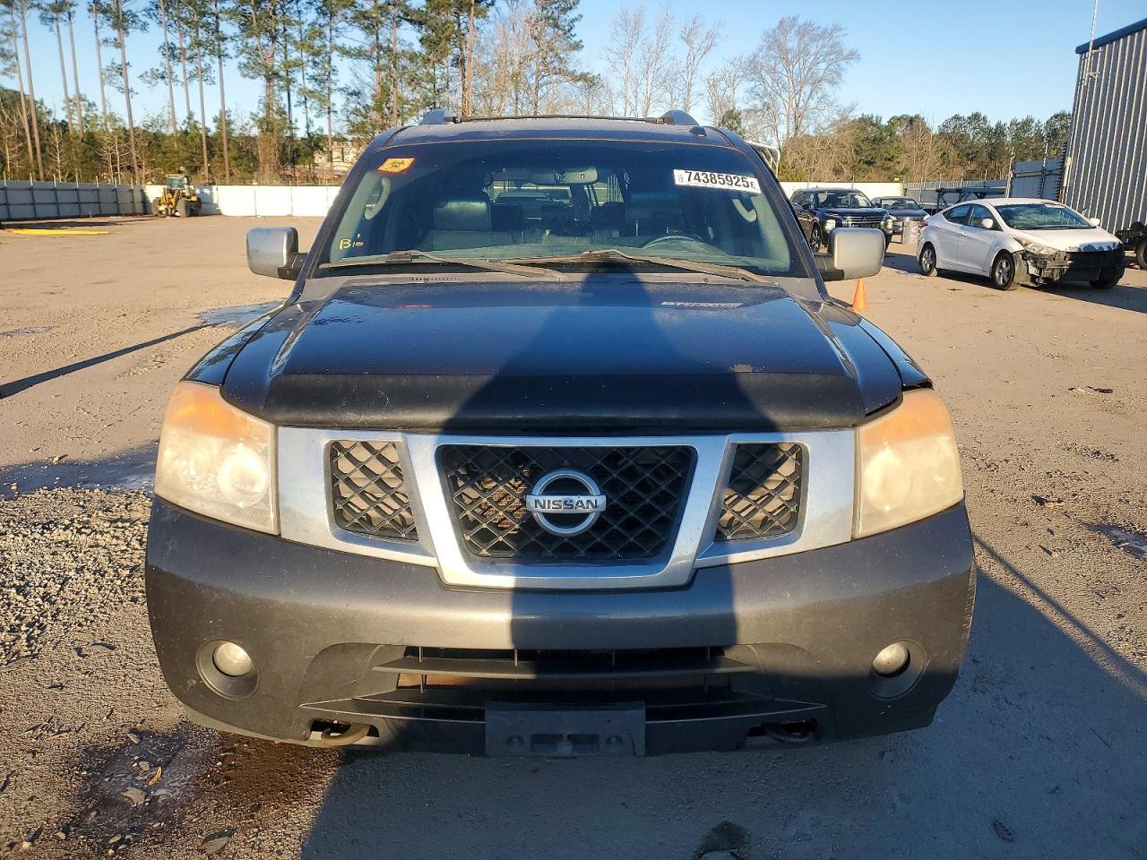 2012 Nissan Armada Sv - Image 5