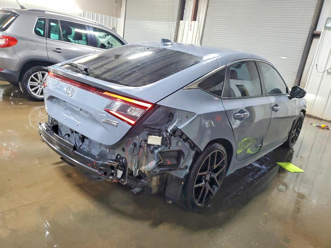 2022 Honda Civic Sport Touring - Фото 3