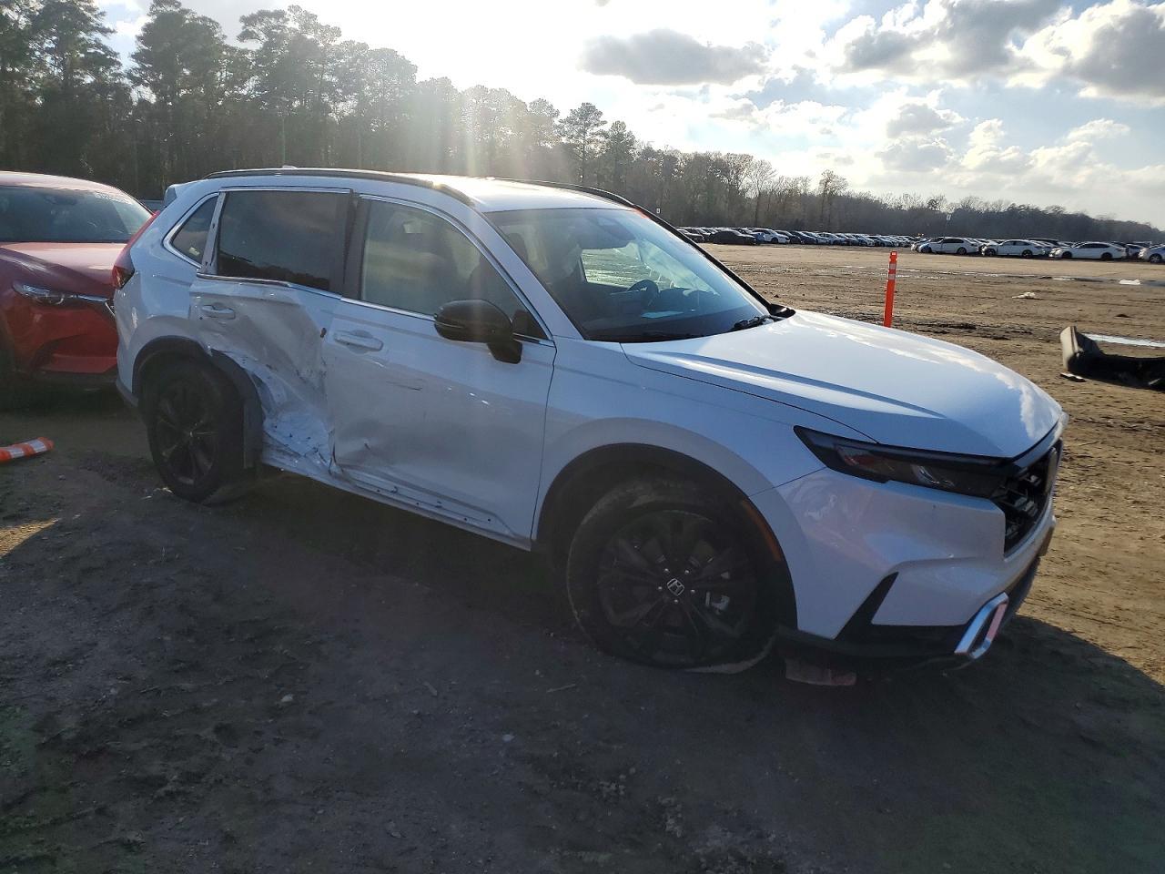 2025 Honda Cr-V Sport Touring - Image 4