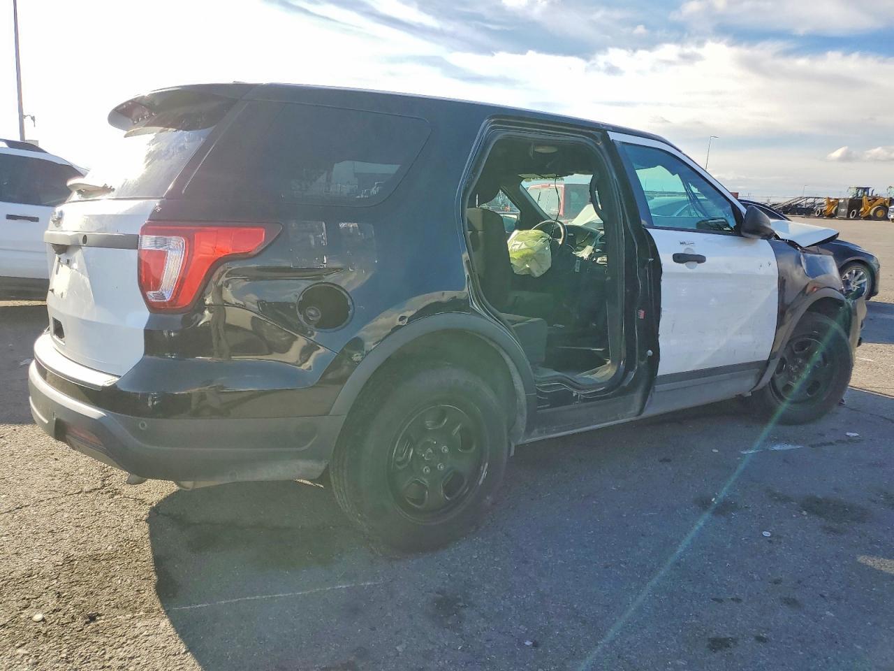 2018 Ford Explorer Police Interceptor - Фото 3