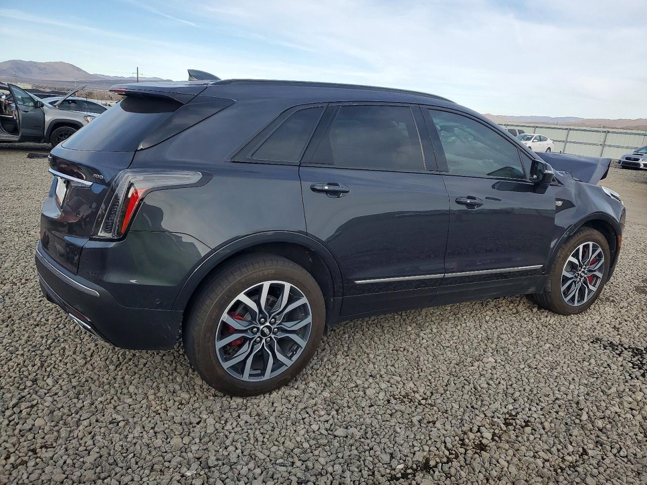 2022 Cadillac Xt5 Sport - Фото 3