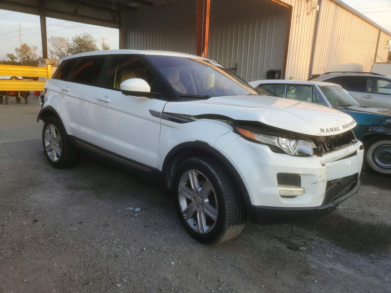 2015 Land Rover Range Rover Evoque Pure Plus - Фото 4