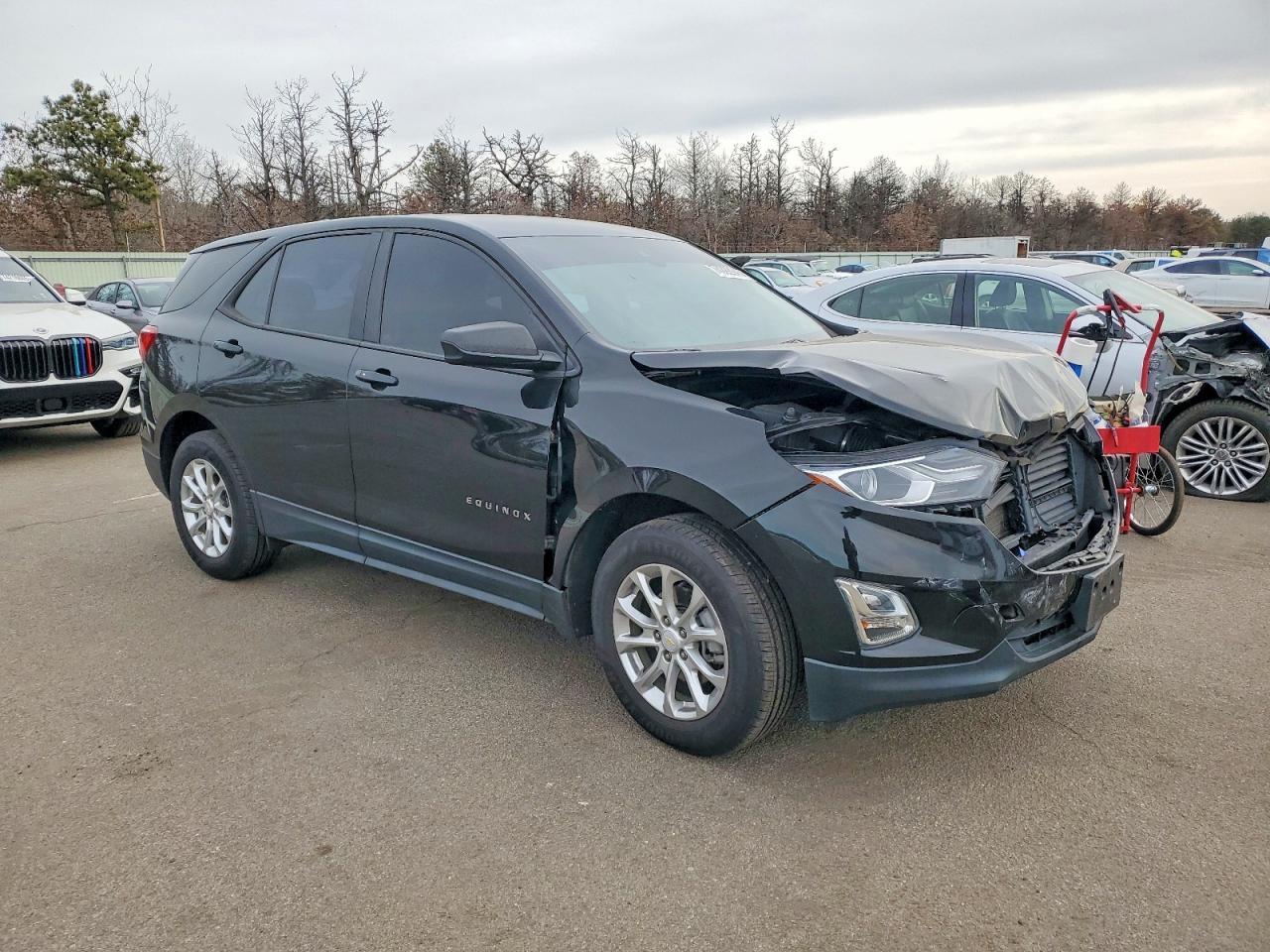2021 Chevrolet Equinox Ls - Фото 4