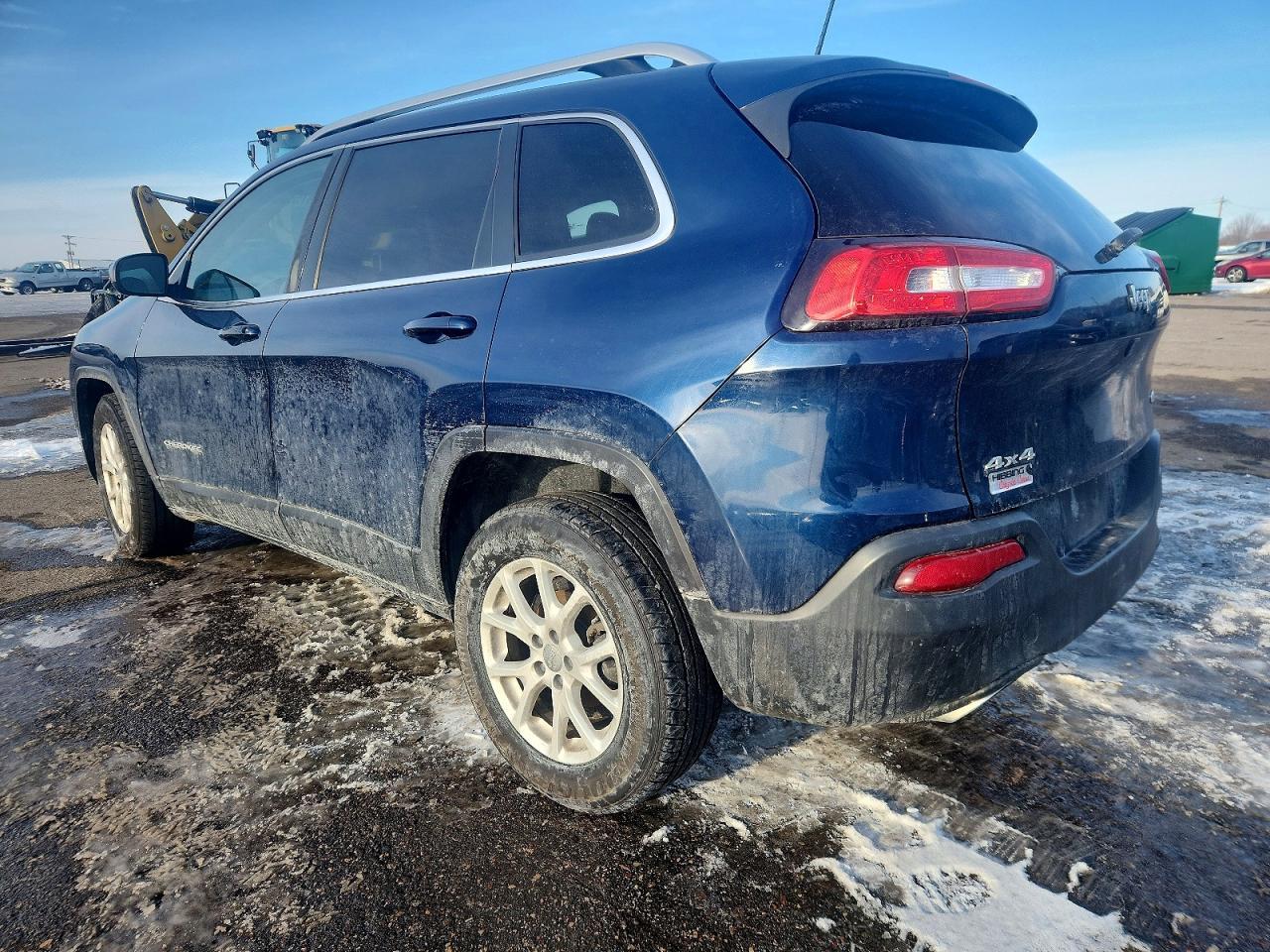2018 Jeep Cherokee Latitude Plus - Image 2